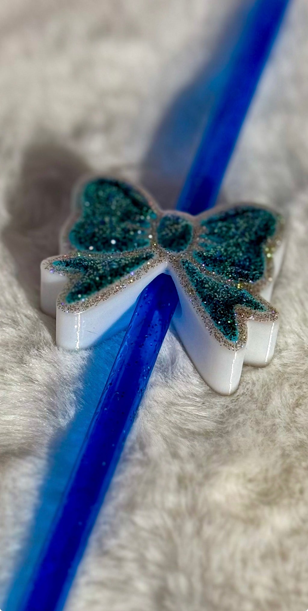Bow Straw Topper