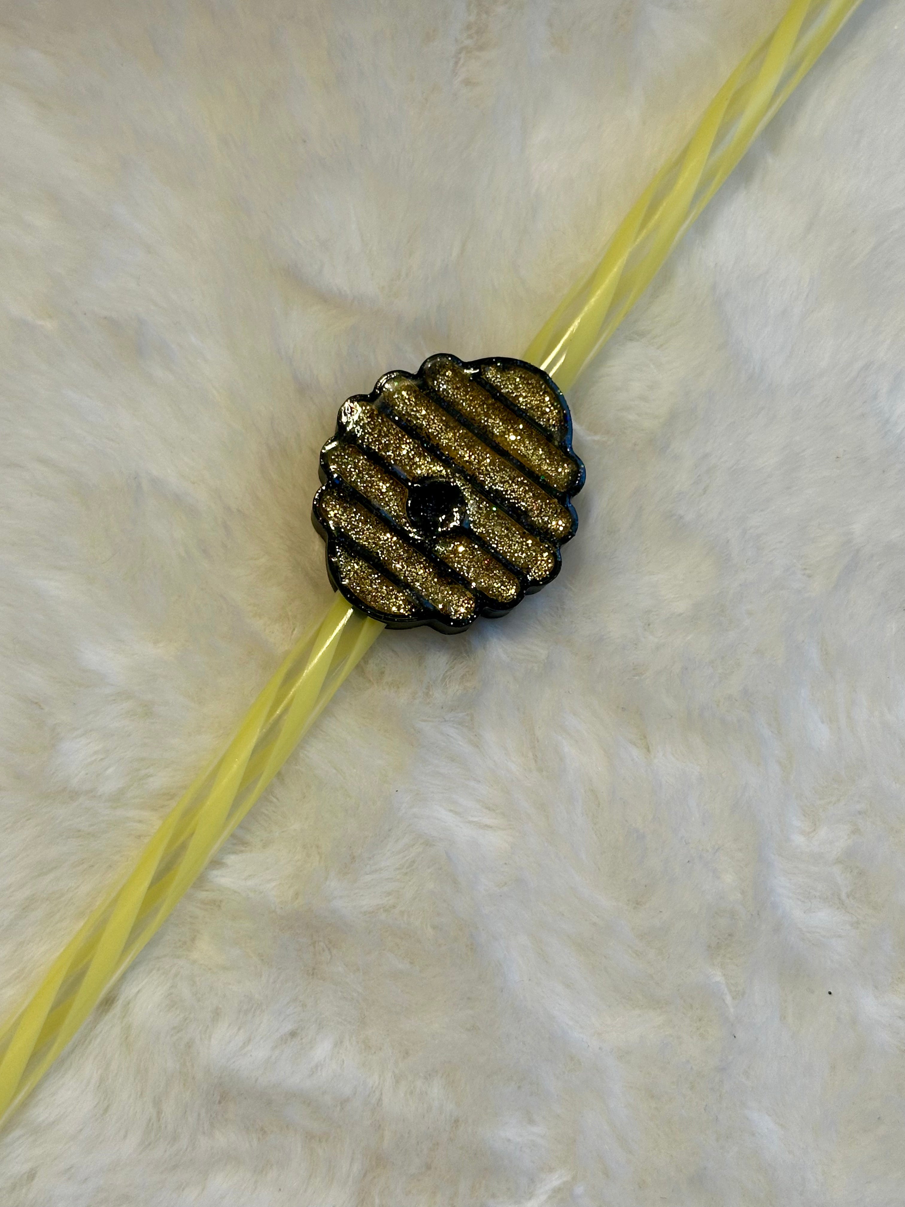 Beehive Straw Topper