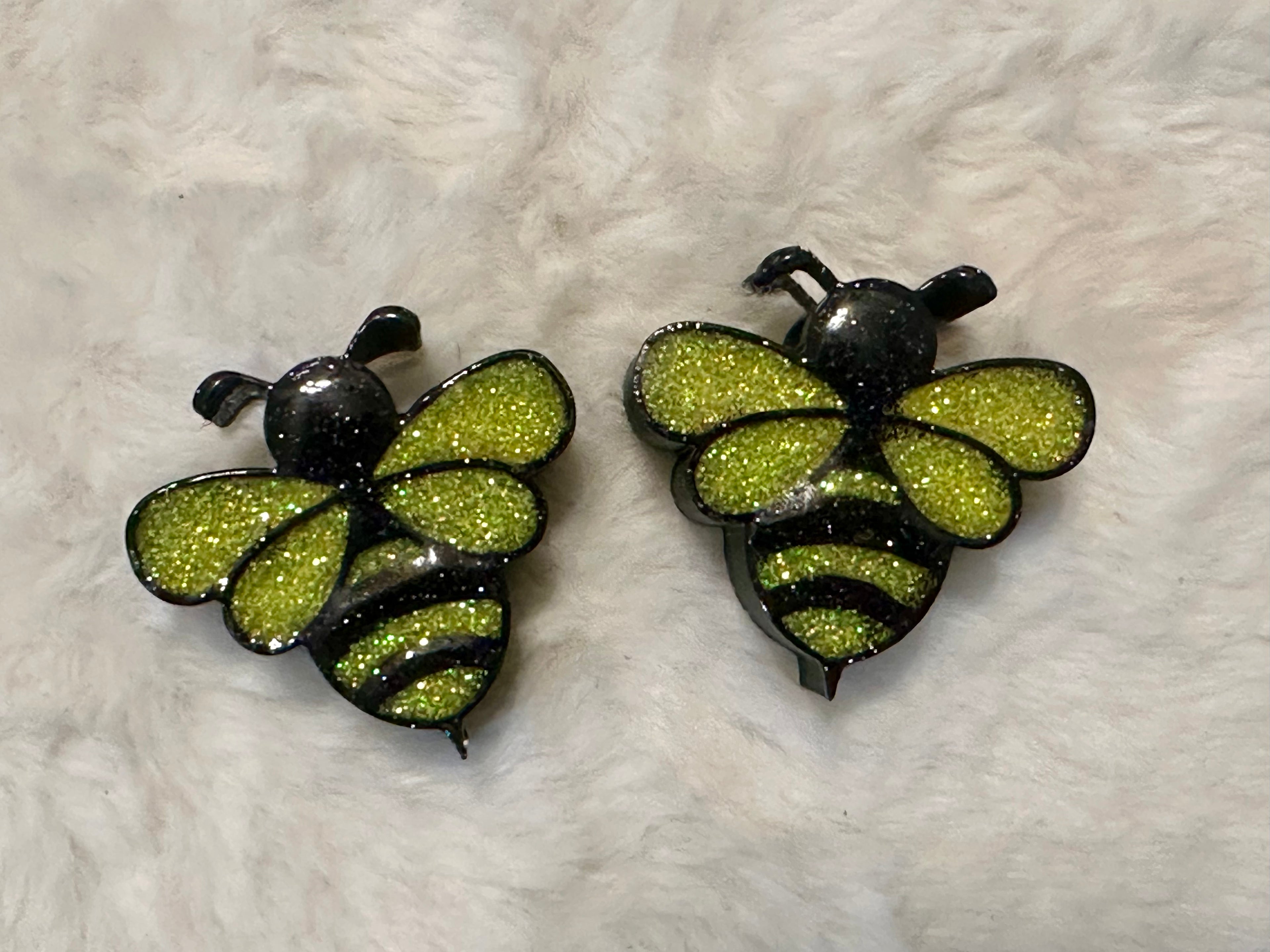 Bumble Bee Straw Topper