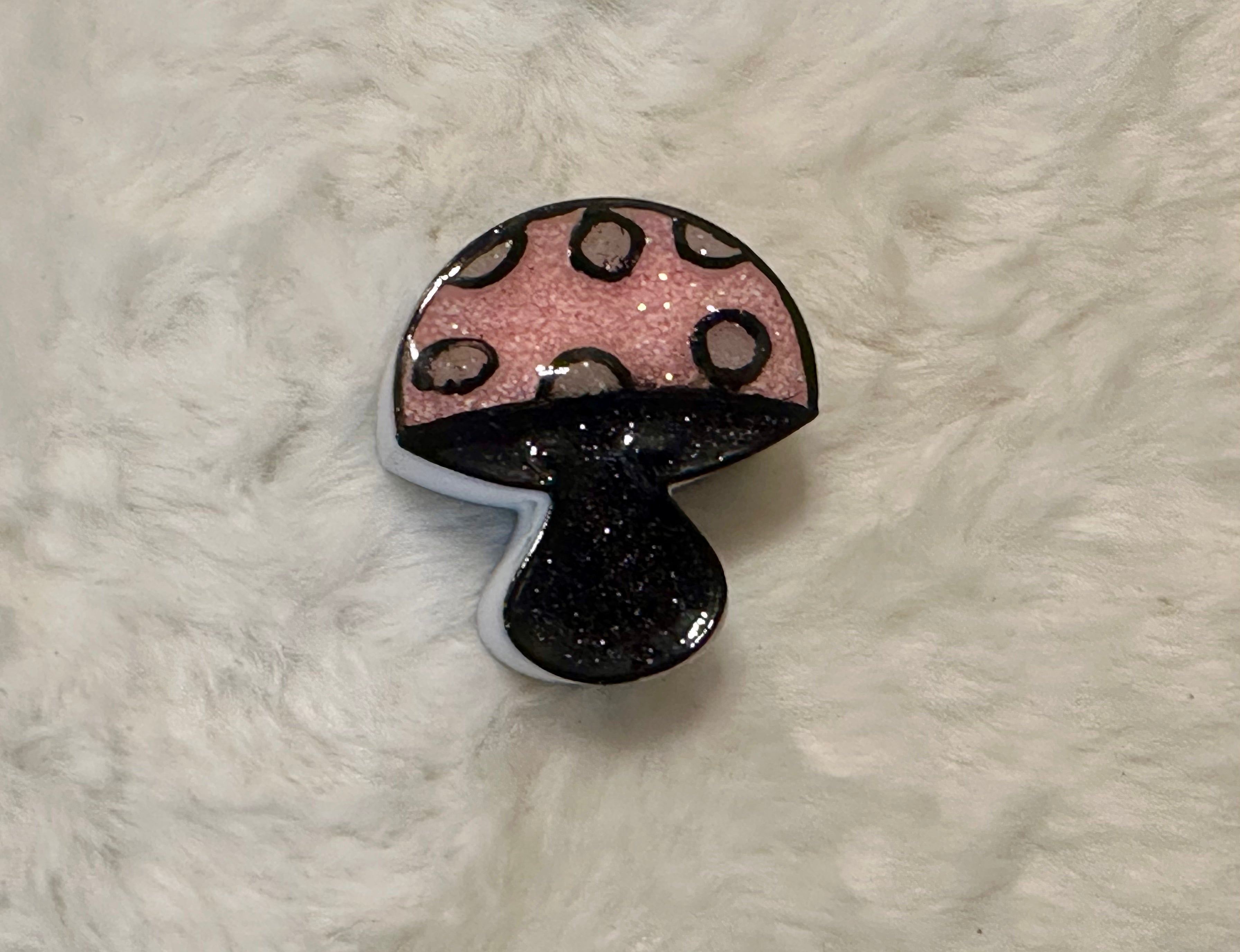 Mushroom Straw Topper